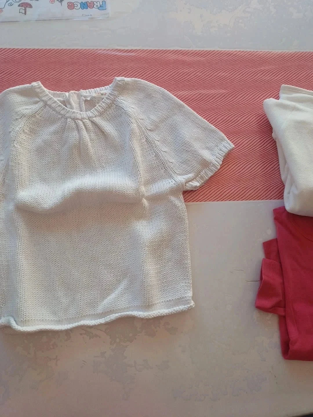 Klein trui 5 jaar oud zonder mouwen – photo 3